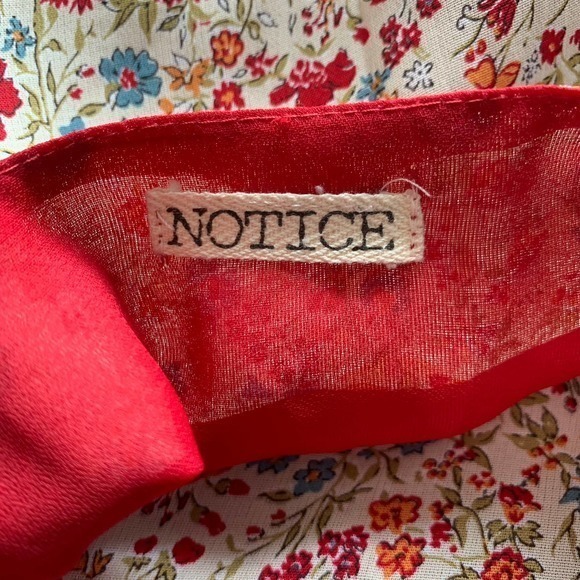 NOTICE Beige Ditsy Floral Sleeveless Midi‎ Dress - Picture 9 of 10